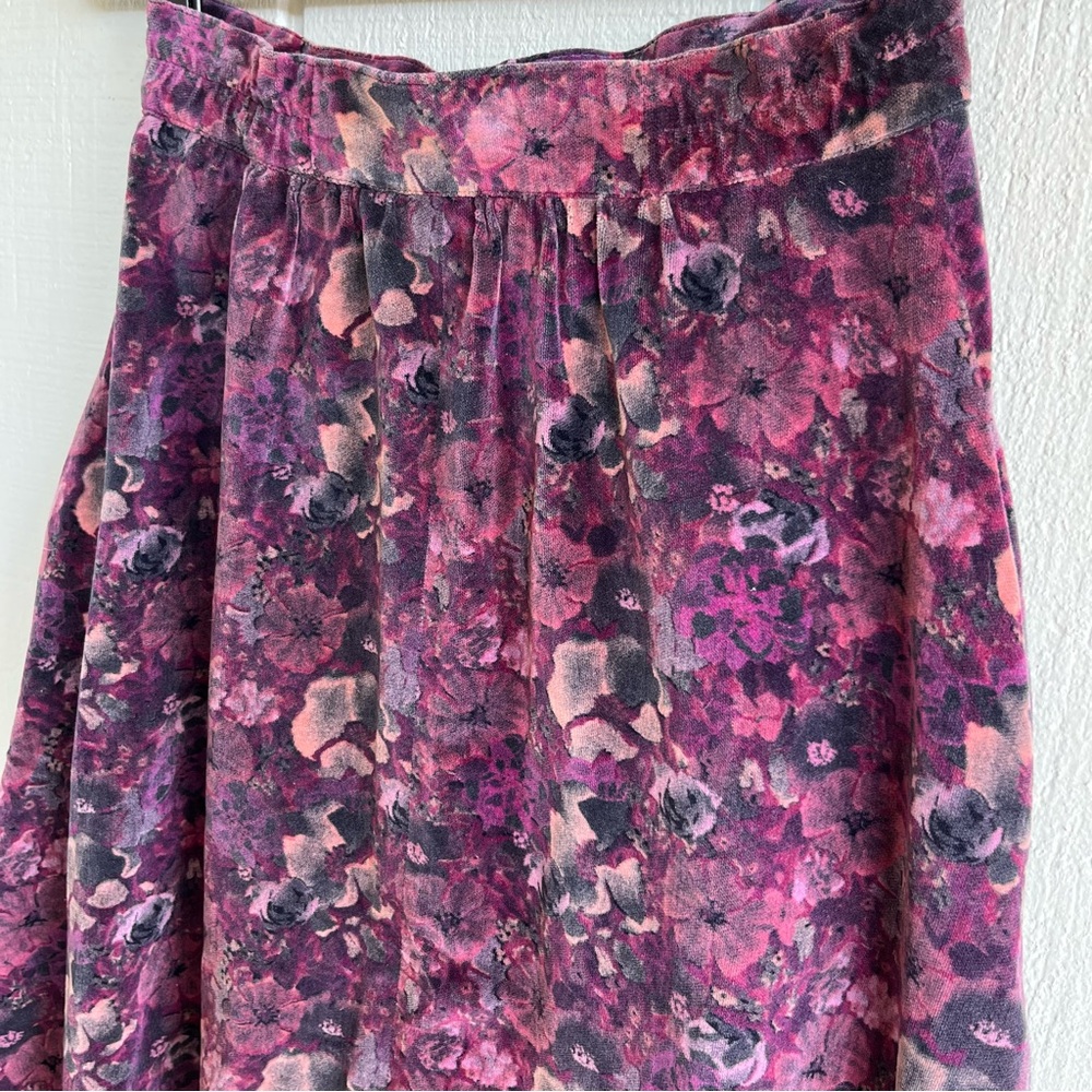 Vintage 1960s Marguerite Rubel Velvet Dark Floral A-Line Midi Skirt - Picture 2 of 8